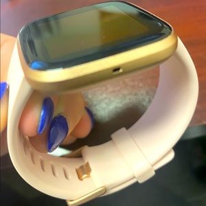 Fitbit Versa 2